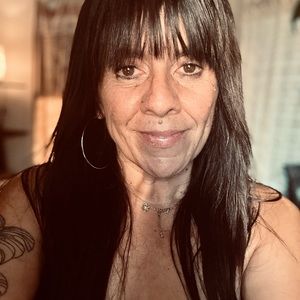 Meet your Posher, Gina